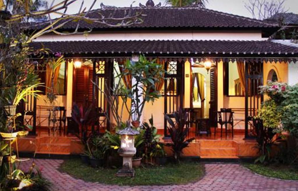 Guru Ratna Apartment Munduk  Bagian luar foto