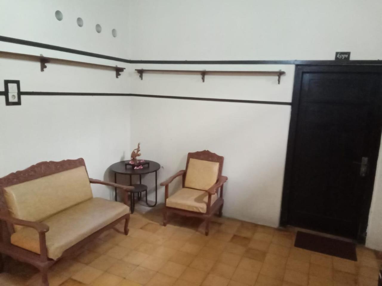 Guru Ratna Apartment Munduk  Bagian luar foto