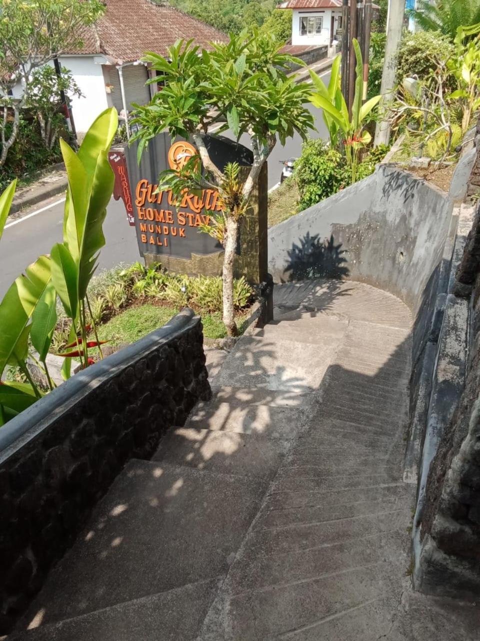 Guru Ratna Apartment Munduk  Bagian luar foto