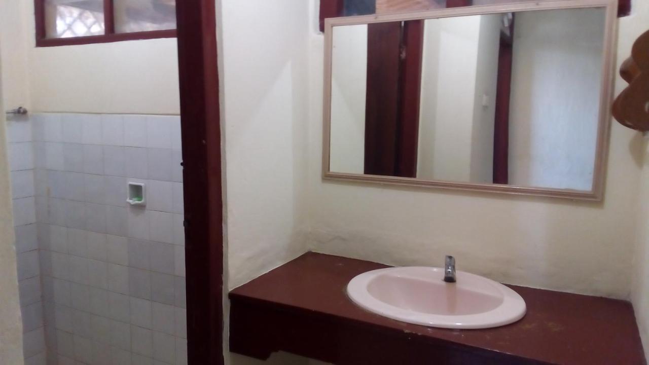 Guru Ratna Apartment Munduk  Bagian luar foto
