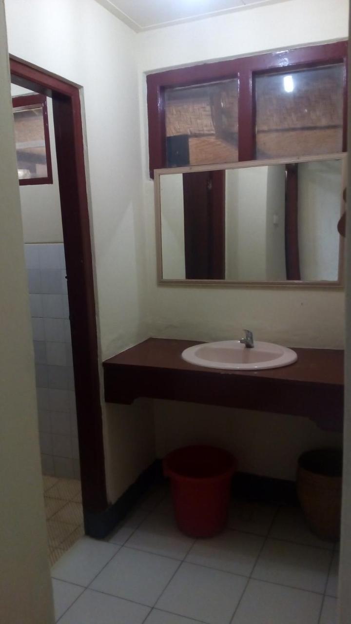 Guru Ratna Apartment Munduk  Bagian luar foto